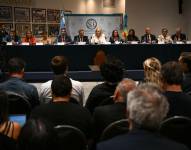 Vista general tomada durante la audiencia final contra la jueza Julieta Makintach, quien enfrenta un proceso de destitución por su participación en un documental clandestino sobre la muerte de la estrella del fútbol Diego Maradona, en el Honorable Senado de la Provincia de Buenos Aires en La Plata, Argentina, el 18 de noviembre de 2025.