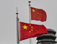 Banderas chinas en edificios del distrito de Huangpu, en Shanghai, el 20 de febrero de 2025.