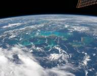 Imagen satelital de océanos de la Tierra.