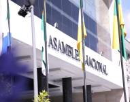 Ingreso principal al Palacio Legislativo en el centro de Quito.