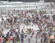 Multitudinaria concurrencia de turistas a las playas por el feriado de Carvanal 2023.