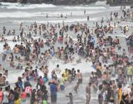 Multitudinaria concurrencia de turistas a las playas por el feriado de Carvanal 2023.