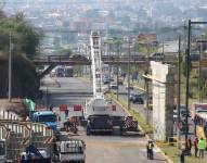 La construcción del puente elevado e intercambiador en la Autopista General Rumiñahui, sector Puente 8.