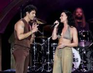 Demi Lovato y Joe Jonas en el MetLife Stadium.