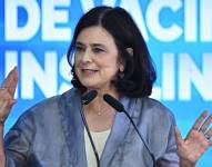 La ministra de Salud de Brasil, Nísia Trindade, participa en la ceremonia de anuncio de alianzas para fortalecer la producción de vacunas y biofármacos, este martes en el Palacio del Planalto en Brasilia (Brasil).
