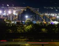 La multitud empezó a empujar en la dirección del escenario, explicó el sábado de madrugada en una rueda de prensa el jefe de bomberos de Houston, Sam Peña. EFE/EPA/KEN MURRAY