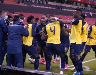 Los jugadores de la 'tricolor' festejando un gol durante compromiso de eliminatorias.