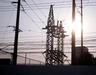 Cinco proyectos clave de energía siguen sin ejecutarse a un mes del estiaje