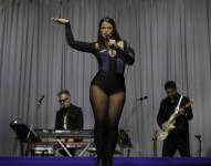 La cantante argentina Nathy Peluso durante su presentación en el tercer día del Festival Estéreo Picnic el sábado, en Bogotá (Colombia).