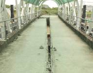 Este cruce representa un peligro en esta carretera circulan miles de vehículos y el riesgo para quienes deben llegar al otro lado, es latente.