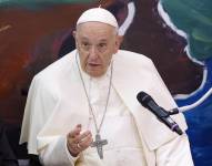 El papa Francisco ofrece observar las actuaciones en el Vaticano.