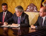 El mismo día que decretó la muerte cruzada Lasso remitió el decreto-ley sobre la reforma tributaria.