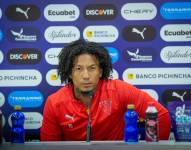 El defensa de Liga de Quito, José Quintero, en rueda de prensa