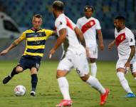 El mediocampista dio positivo para COVID-19 antes del partido con Brasil.