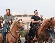 Foto de Kristi Noem, secretaria de Seguridad Nacional de Estados Unidos, y Daniel Noboa en Salinas.