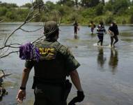 En julio de este año se registró el mayor número de detenciones de ecuatorianos migrantes en la frontera de Estados Unidos y México: 17.200. AP/Archivo