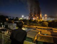 El incendio de varios bloques de viviendas en el distrito de Tai Po en Hong Kong.
