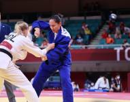 García (azul), durante su combate.