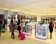 Imagen referencial a tienda en aeropuerto.