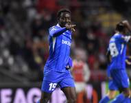 Yaimar Medina celebra un gol con KRC Genk contra el SC Braga por la Europa League