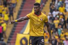 Gustavo Vallecilla, defensor de BSC.