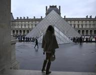 Imagen referencial de los exteriores del museo de Louvre.