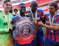 Jugadores del Crystal Palace celebrando el título.
