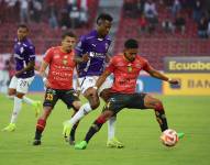 Liga de Quito y Deportivo Cuenca se enfrentan en los cuartos de final de la Copa Ecuador.