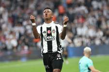 Keny Arroyo no fue convocado para el próximo partido del Besiktas.