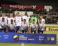 Jugadores del Imbabura en un partido por Copa Ecuador contra Independiente del Valle