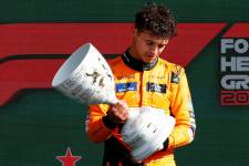 Lando Norris celebra su victoria en el Gran Premio de Países Bajos