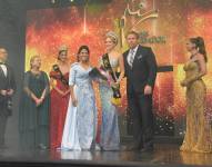 Gisselle Rosales, Miss Ecuador 2025 posa con la corona.