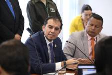 El Gobierno asegura que los bonos por el alza del diésel no terminarán en seis u ocho meses