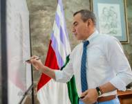 Javier Pincay, en su oficina en la Alcaldía de Portoviejo.