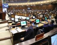 Una base militar extranjera en Manta requiere cambiar la Constitución, pero el trámite avanza lento en la Asamblea