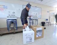 Elecciones Ecuador 2025 | El CNE pedirá información a la Policía y FF. AA. sobre casos de coerción a votantes