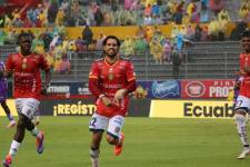 Deportivo Cuenca posesionó a la nueva directiva.