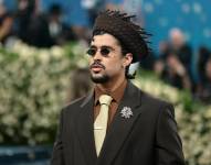 Bad Bunny durante la Met Gala 2025.