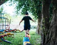 Imagen referencial de un niño jugando.