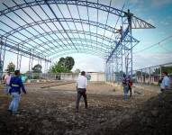 Imagen de la construcción del Complejo Deportivo en Ciudad del Norte, Quevedo, Provincia de Los Ríos, del 18 de mayo del 2023.