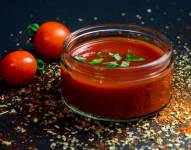 El nuevo producto detectado con plomo sería una salsa de tomate.