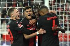 El Bayer Leverkusen, Piero Hincapié, celebra un gol de su equipo contra el Unión de Berlín
