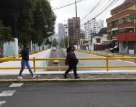 La avenida Atahualpa tiene un alto flujo de vehículos y peatones.