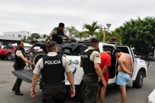 Dos adolescentes de 16 y 15 años fueron detenidos tras un sicariato en Machala. En el sitio la Policía encontró además una cabeza.