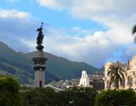 El monumento de la Plaza de la Independencia, en el Centro Histórico de Quito.