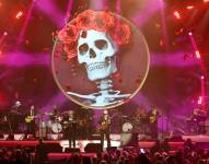 Los cantautores estadounidenses Zac Brown y Marcus King actúan durante la gala benéfica Persona del Año MusiCares 2025 en el Centro de Convenciones de Los Ángeles.