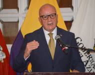 El doctor Borrero se encuentra aislado en su domicilio y con sintomatología leve.