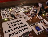 Fotografía de archivo de una manifestación para exigir la liberación de los presos políticos en Venezuela.