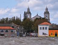 Fotografía de una inundación a orillas del Lago dos Patos