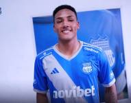 Ronny Borja en su presentación como jugador de Emelec